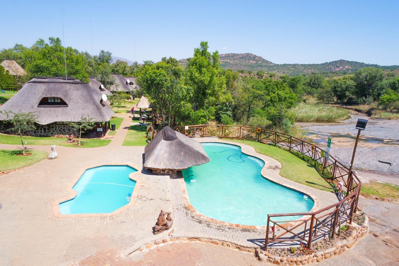 Thandabantu Game Lodge Roossenekal Экстерьер фото